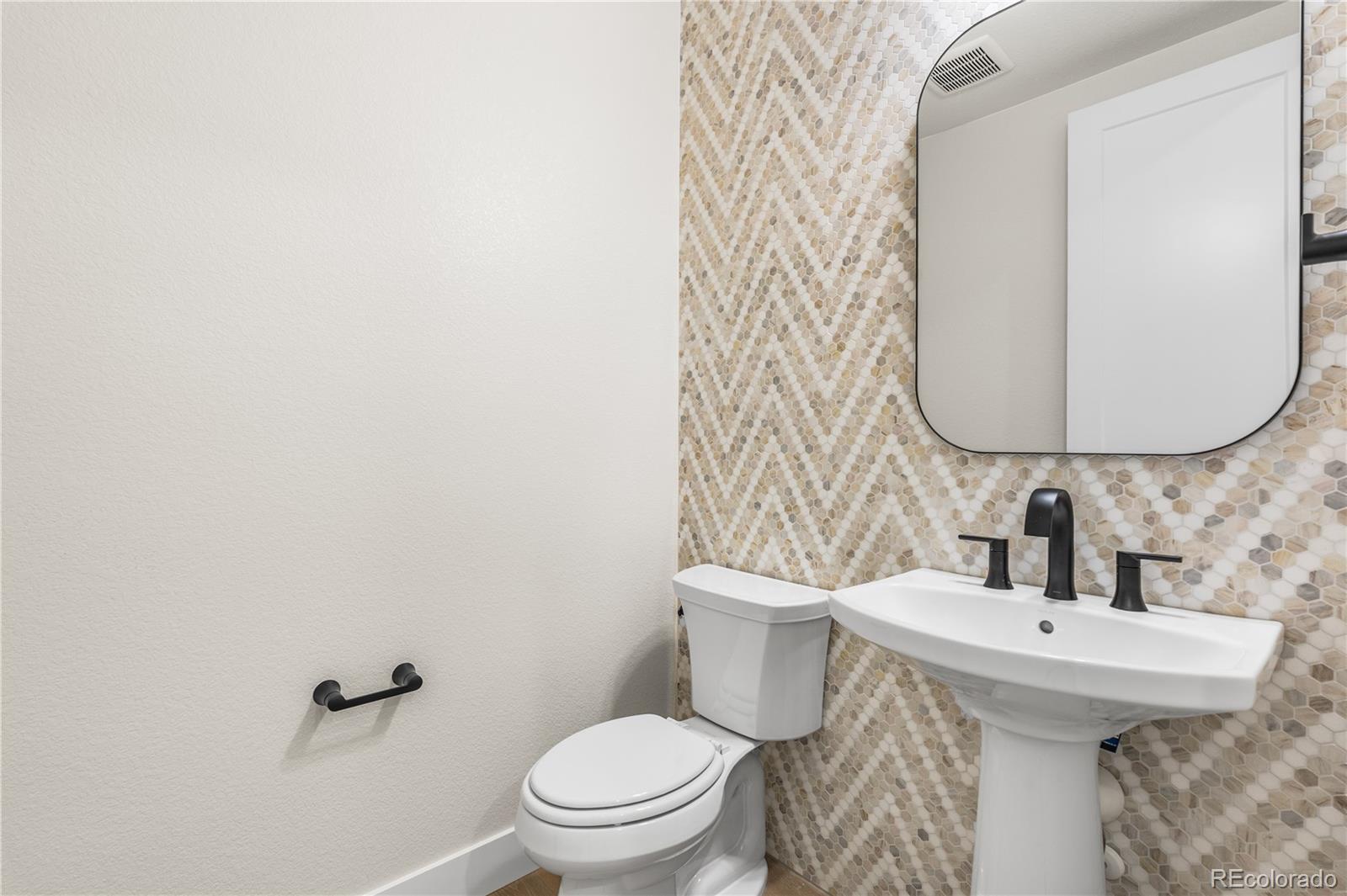 Castle Pines, Colorado, 80108, United States, 7 Bedrooms Bedrooms, ,7 BathroomsBathrooms,Residential,Active,2016708