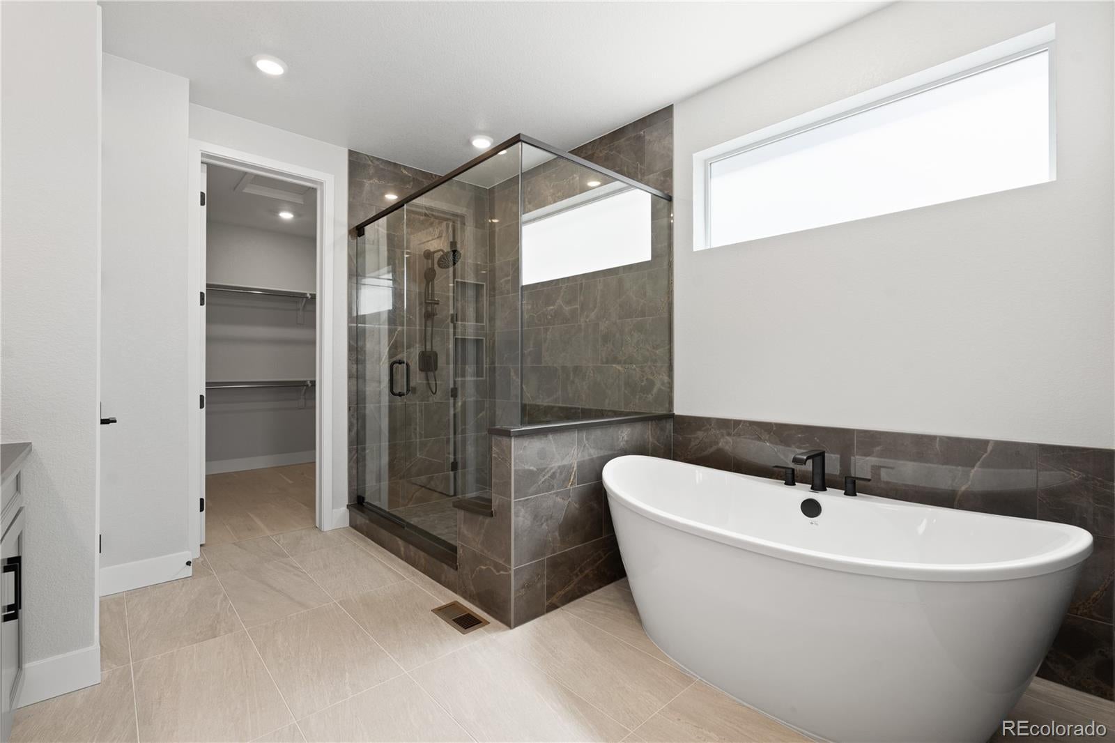 Castle Pines, Colorado, 80108, United States, 5 Bedrooms Bedrooms, ,6 BathroomsBathrooms,Residential,Active,1900196