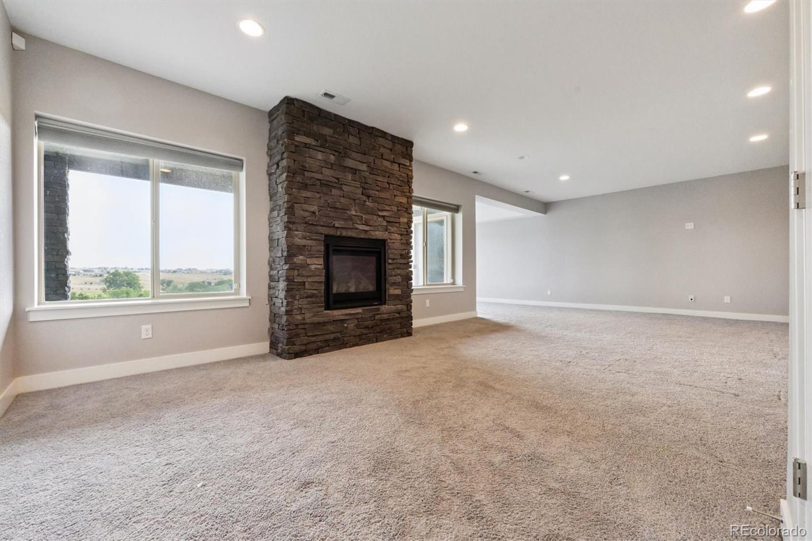 Parker, Colorado, 80138, United States, 5 Bedrooms Bedrooms, ,4 BathroomsBathrooms,Residential,Active,1914585