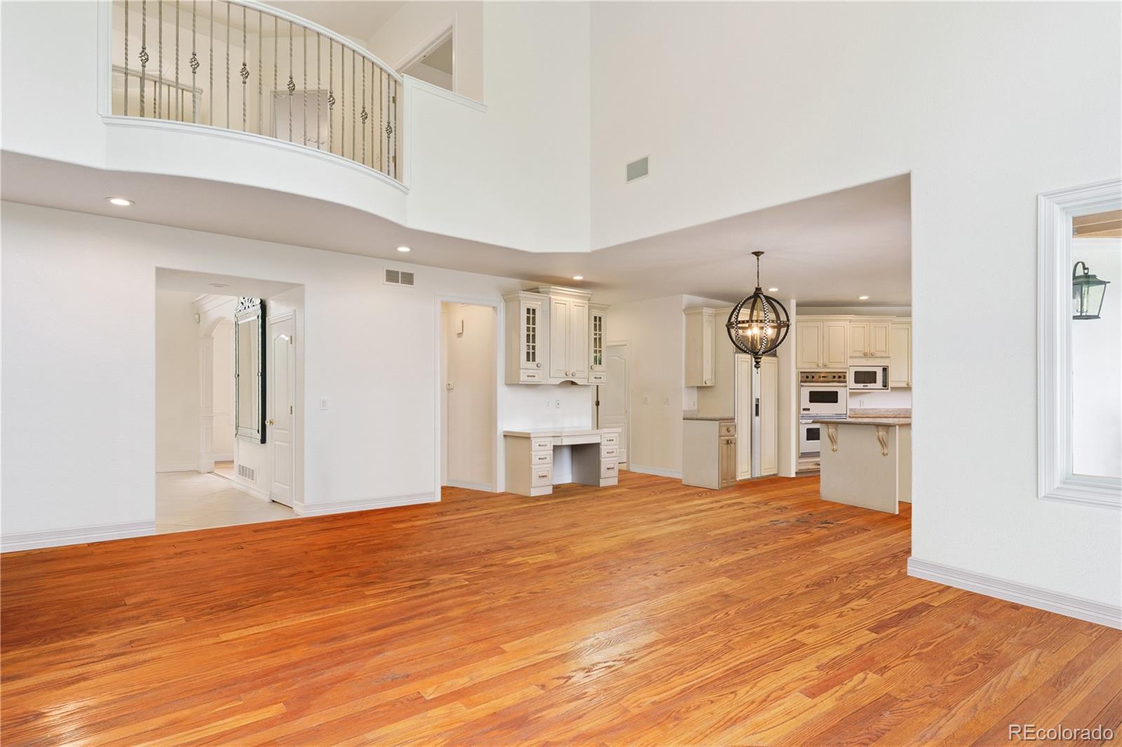 Lone Tree, Colorado, 80124, United States, 6 Bedrooms Bedrooms, ,5 BathroomsBathrooms,Residential,Active,1798134