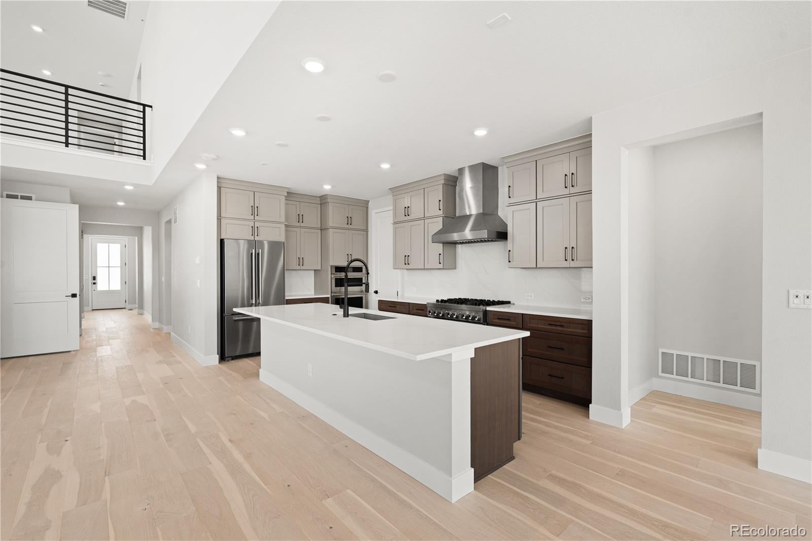 Castle Pines, Colorado, 80108, United States, 5 Bedrooms Bedrooms, ,6 BathroomsBathrooms,Residential,Active,1900196