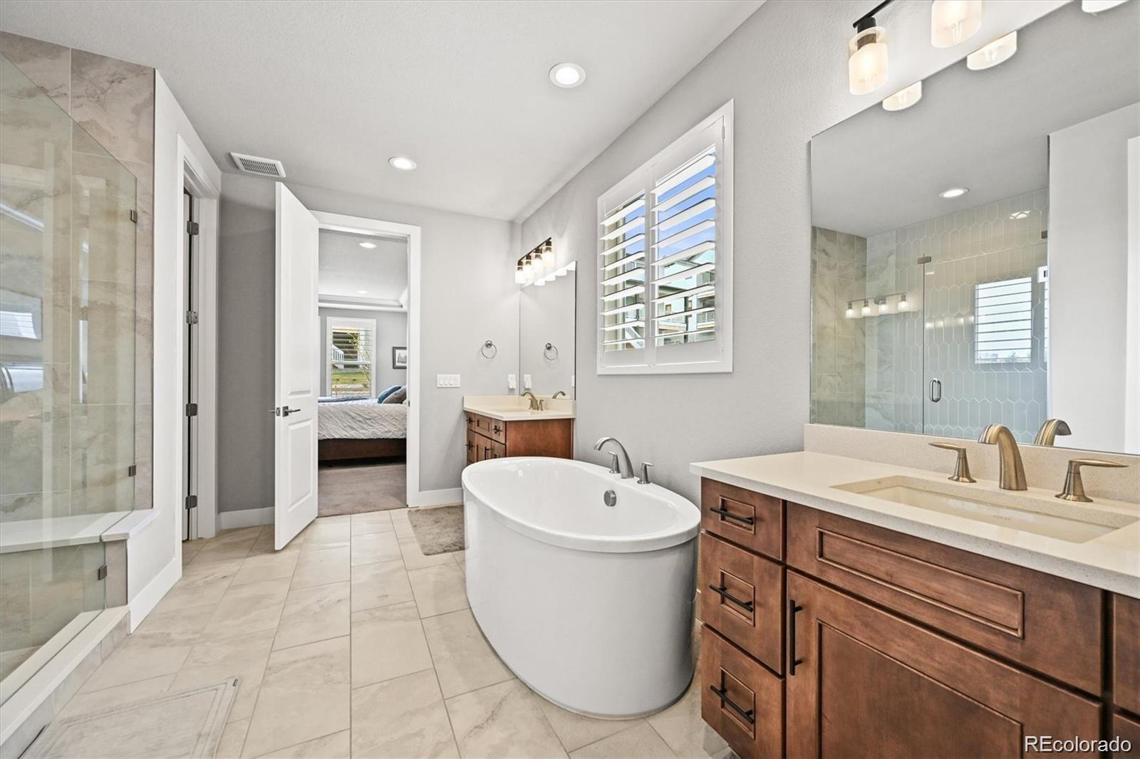 Castle Rock, Colorado, 80104, United States, 7 Bedrooms Bedrooms, ,6 BathroomsBathrooms,Residential,Active,1953382