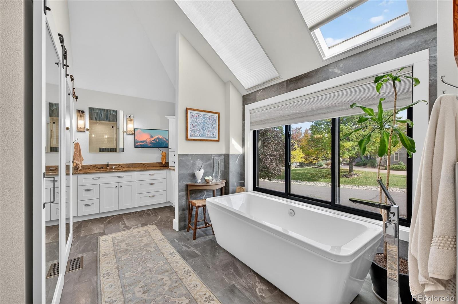 Littleton, Colorado, 80127, United States, 4 Bedrooms Bedrooms, ,5 BathroomsBathrooms,Residential,Active,1964263