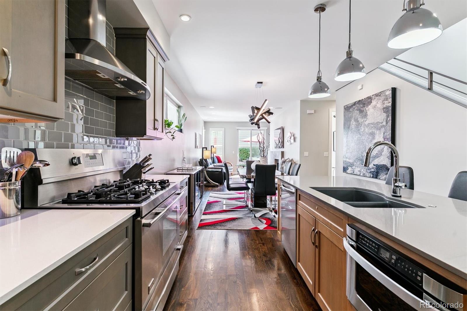 Denver, Colorado, 80205, United States, 4 Bedrooms Bedrooms, ,4 BathroomsBathrooms,Residential,Active,1905128