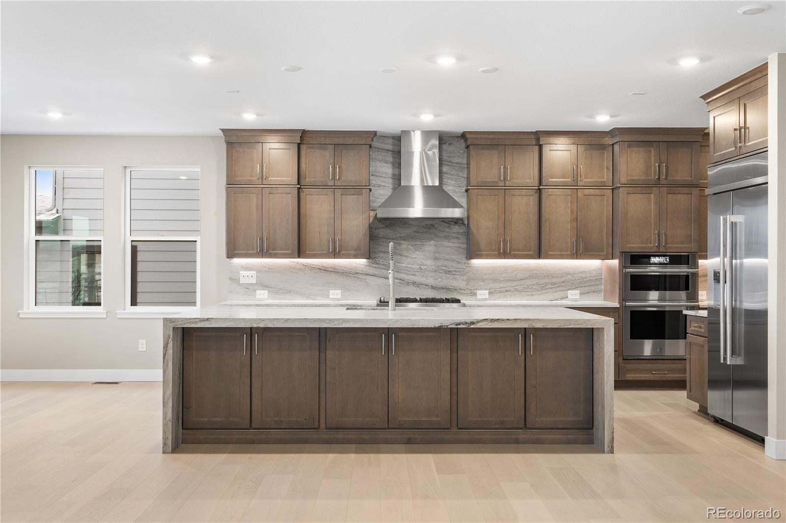 Lone Tree, Colorado, 80134, United States, 6 Bedrooms Bedrooms, ,7 BathroomsBathrooms,Residential,Active,2010172