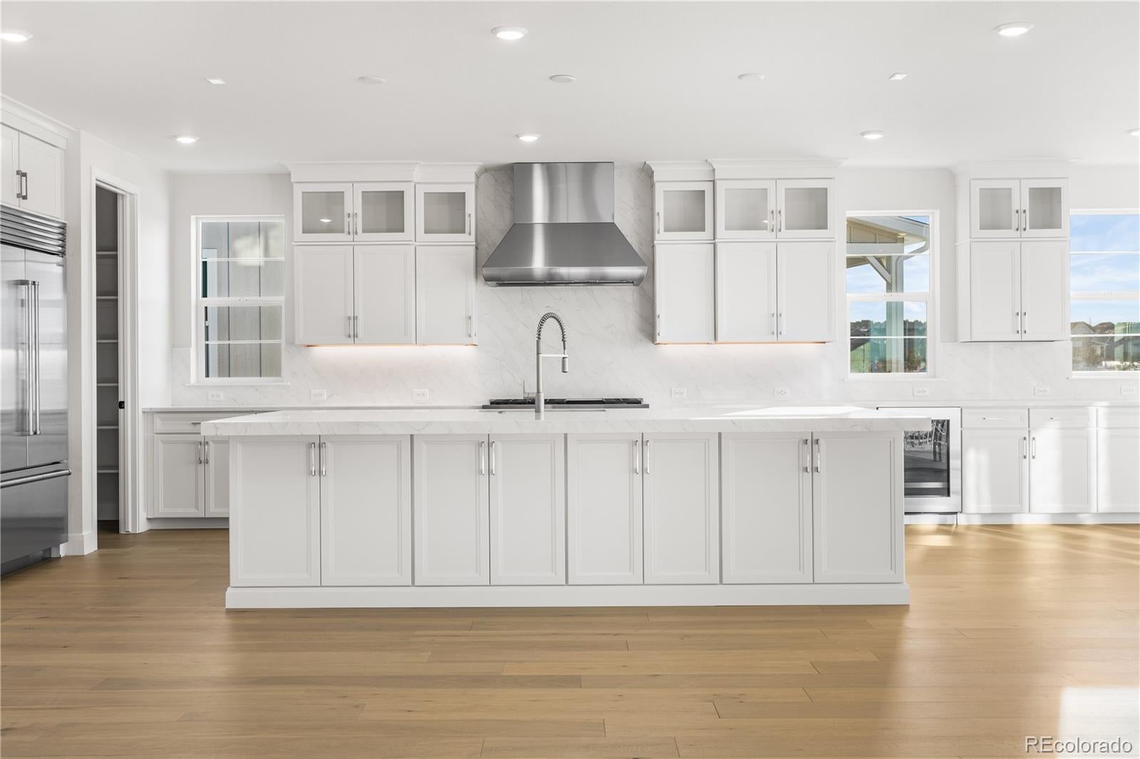 Castle Pines, Colorado, 80108, United States, 7 Bedrooms Bedrooms, ,7 BathroomsBathrooms,Residential,Active,2016708