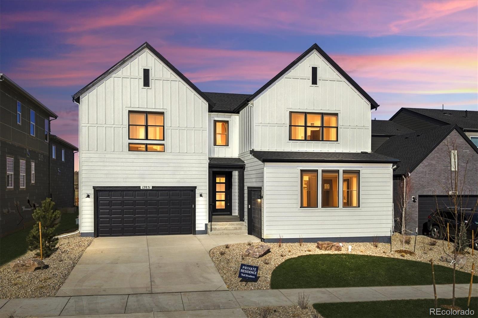 Littleton, Colorado, 80127, United States, 4 Bedrooms Bedrooms, ,4 BathroomsBathrooms,Residential,Active,2015804