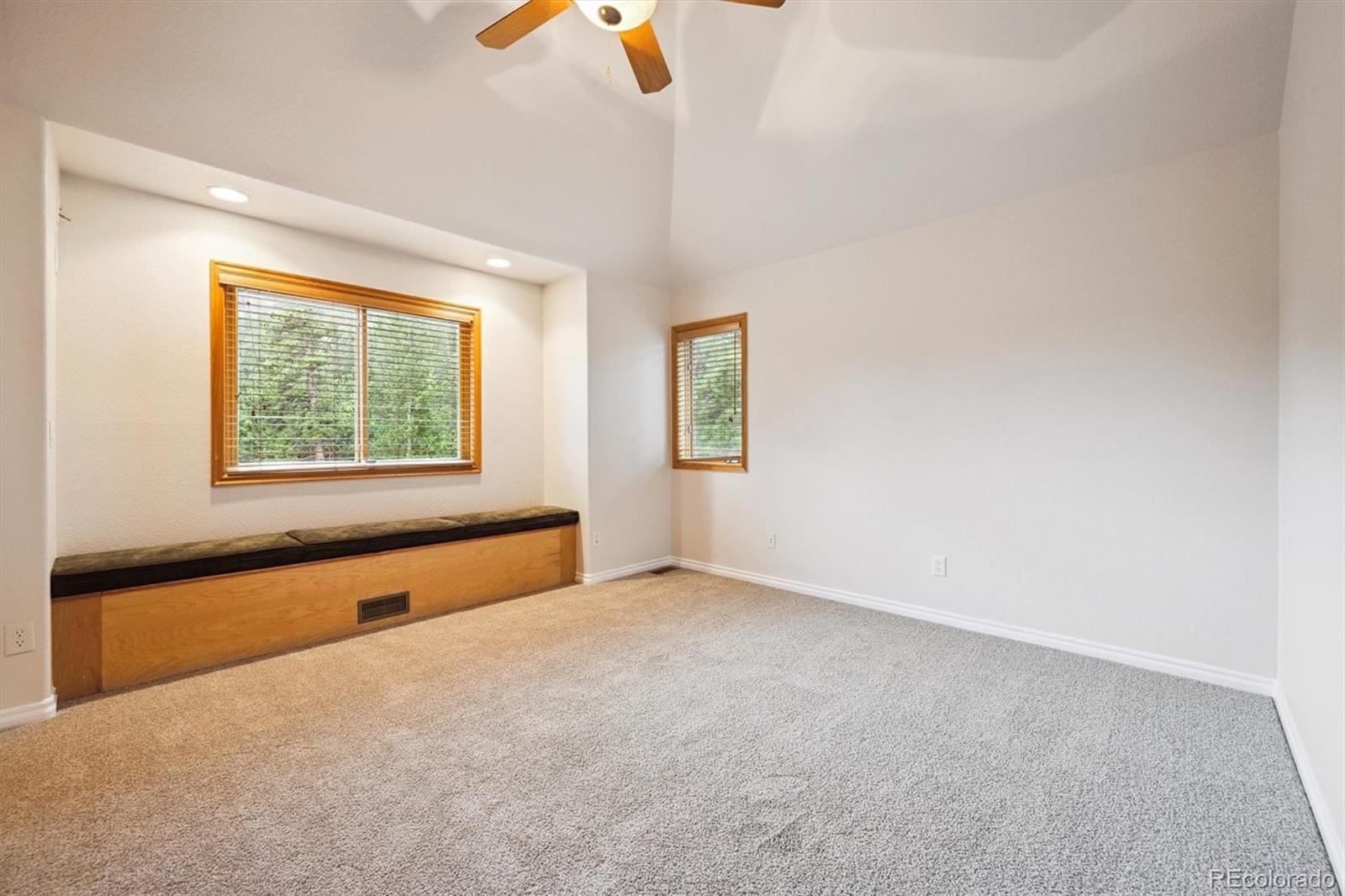 Evergreen, Colorado, 80439, United States, 4 Bedrooms Bedrooms, ,5 BathroomsBathrooms,Residential,Active,1899904
