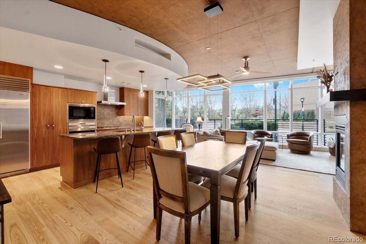 Denver, Colorado, 80202, United States, 3 Bedrooms Bedrooms, ,3 BathroomsBathrooms,Residential,Active,1943795