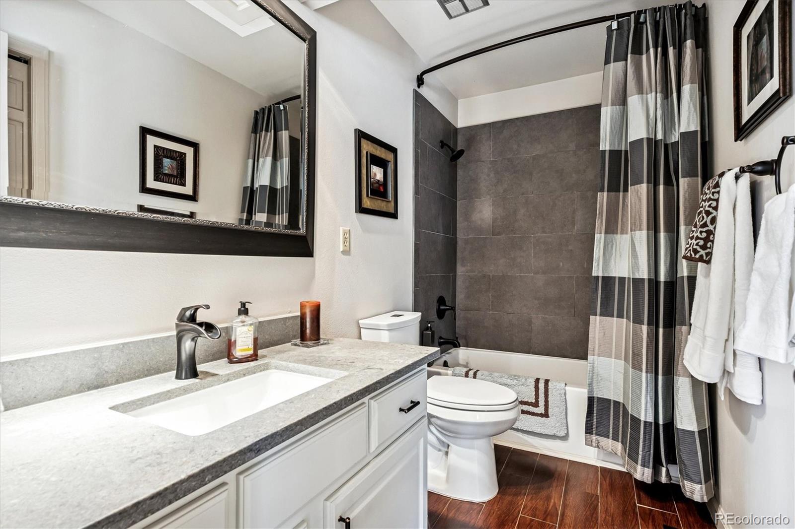 Greenwood Village, Colorado, 80111, United States, 6 Bedrooms Bedrooms, ,4 BathroomsBathrooms,Residential,Active,2009828