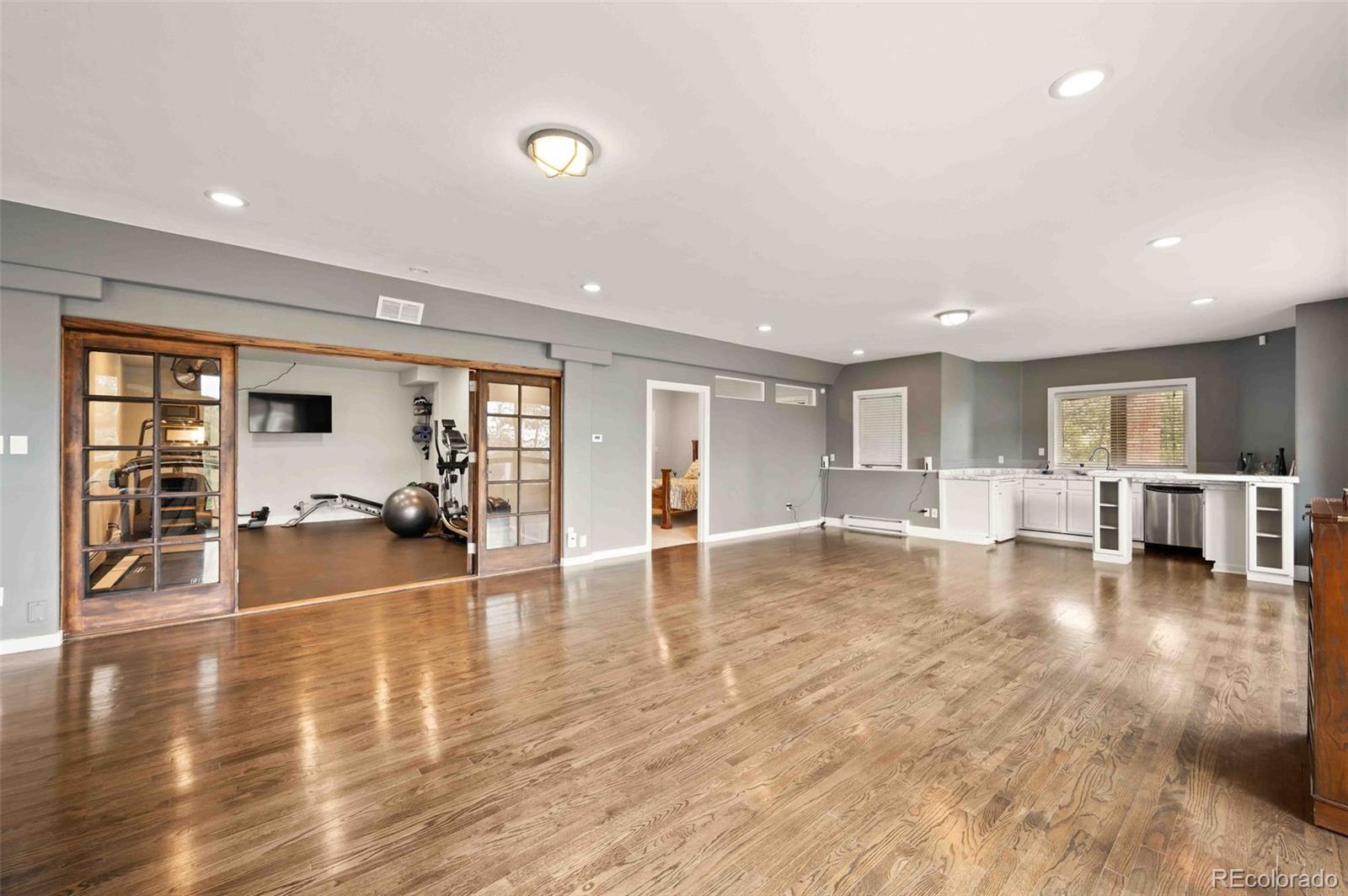 Golden, Colorado, 80401, United States, 4 Bedrooms Bedrooms, ,5 BathroomsBathrooms,Residential,Active,1922327