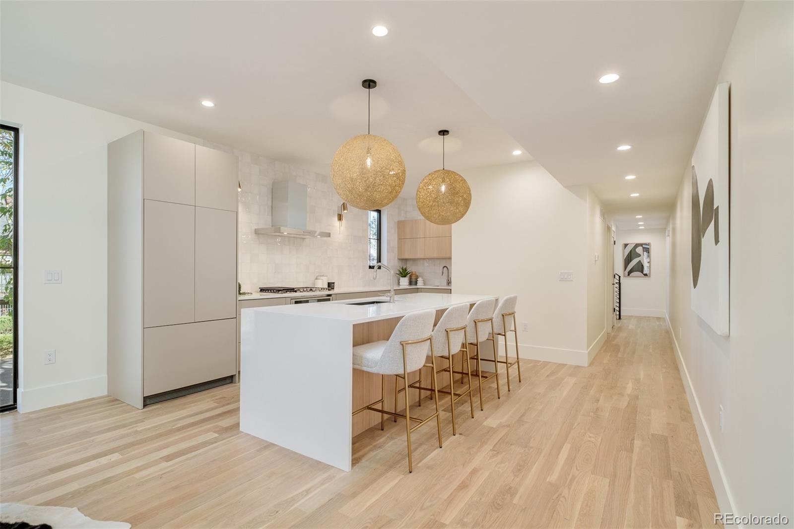 Denver, Colorado, 80206, United States, 3 Bedrooms Bedrooms, ,4 BathroomsBathrooms,Residential,Active,2007287