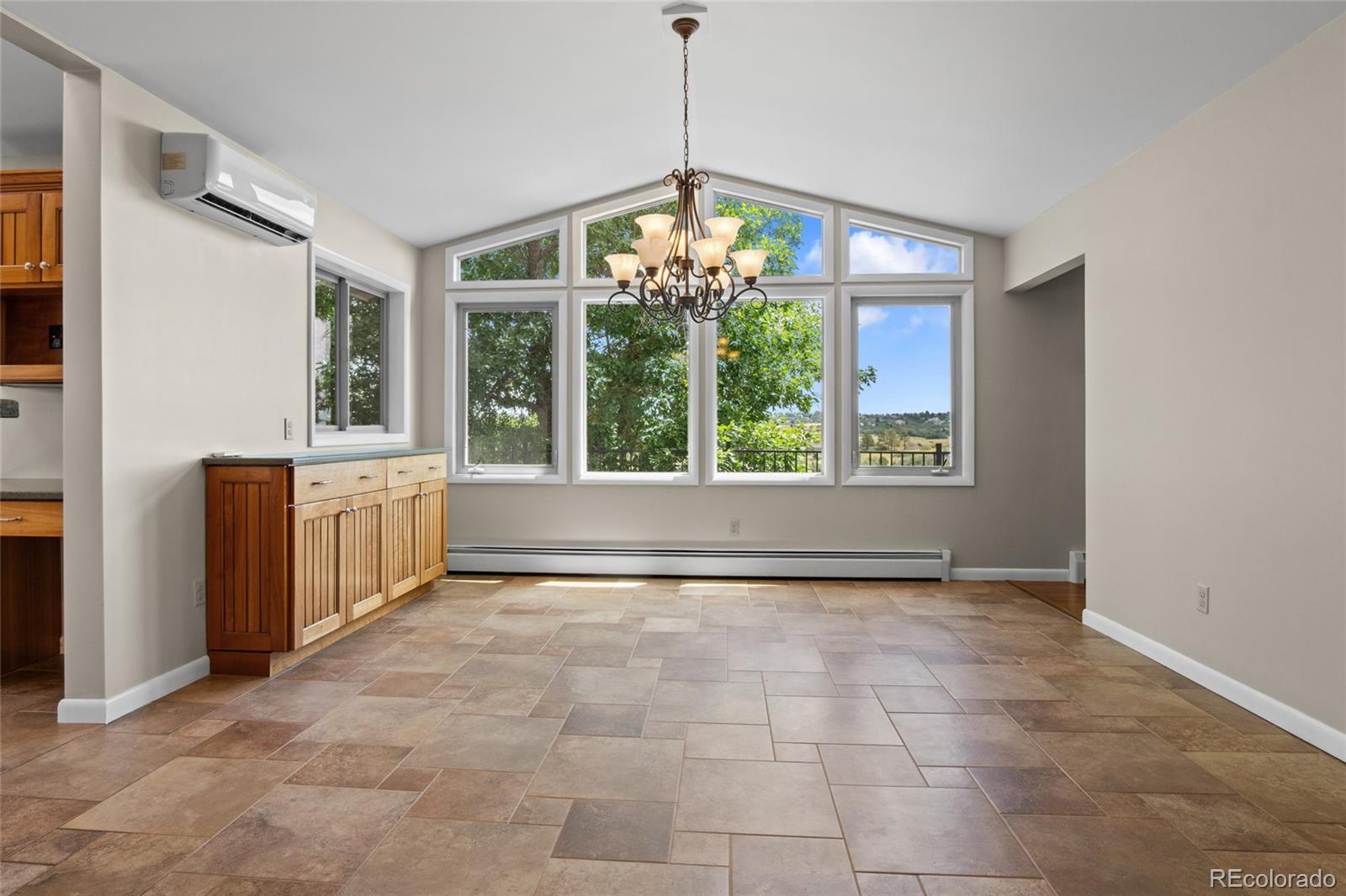 Castle Rock, Colorado, 80108, United States, 4 Bedrooms Bedrooms, ,3 BathroomsBathrooms,Residential,Active,1904153