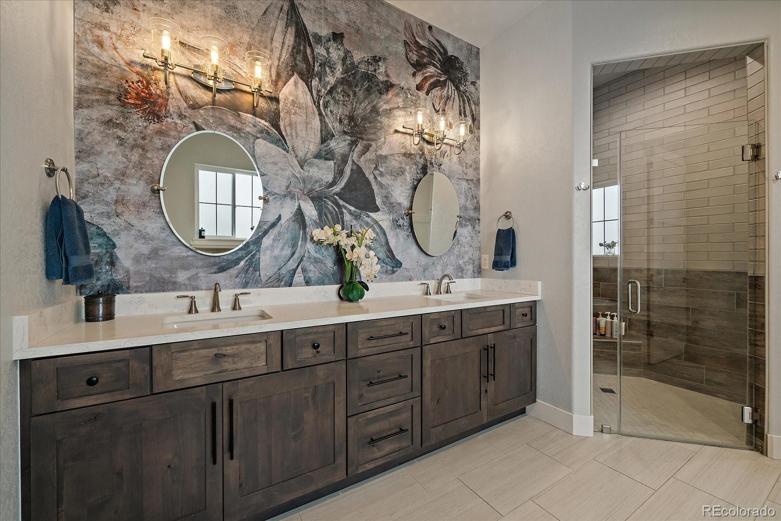 Franktown, Colorado, 80116, United States, 5 Bedrooms Bedrooms, ,6 BathroomsBathrooms,Residential,Active,1811101