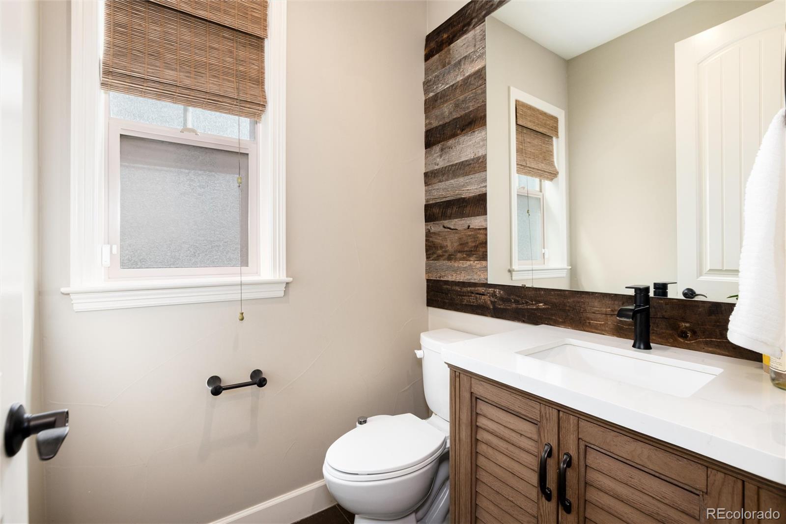 Highlands Ranch, Colorado, 80126, United States, 4 Bedrooms Bedrooms, ,4 BathroomsBathrooms,Residential,Active,1951823