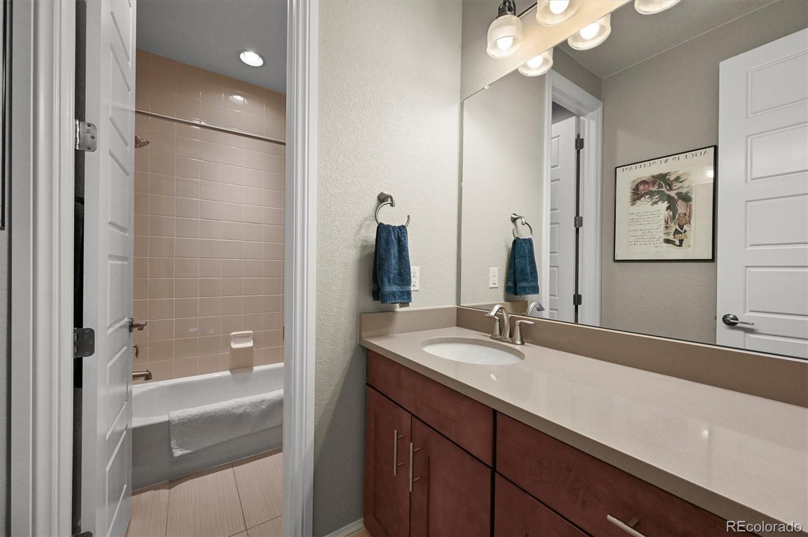 Highlands Ranch, Colorado, 80126, United States, 4 Bedrooms Bedrooms, ,4 BathroomsBathrooms,Residential,Active,2008281