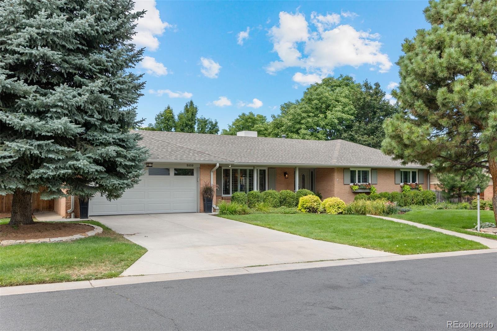 Englewood, Colorado, 80111, United States, 4 Bedrooms Bedrooms, ,3 BathroomsBathrooms,Residential,Active,1909660