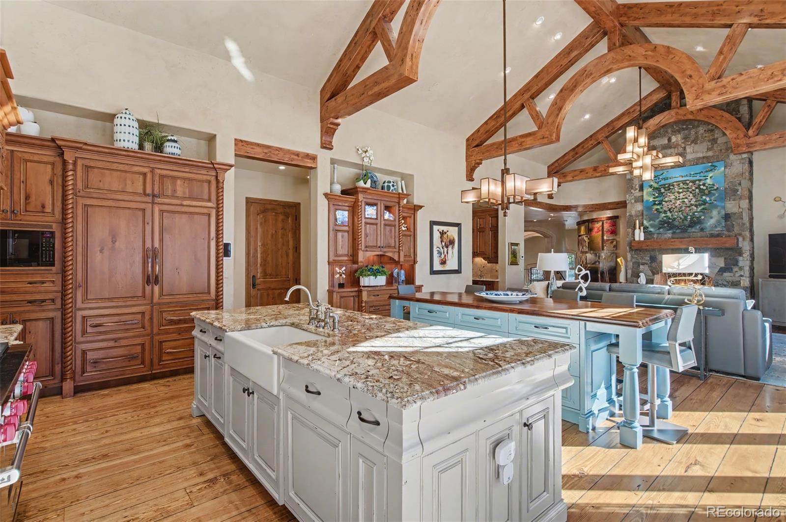 Colorado Springs, Colorado, 80906, United States, 5 Bedrooms Bedrooms, ,7 BathroomsBathrooms,Residential,Active,2017085