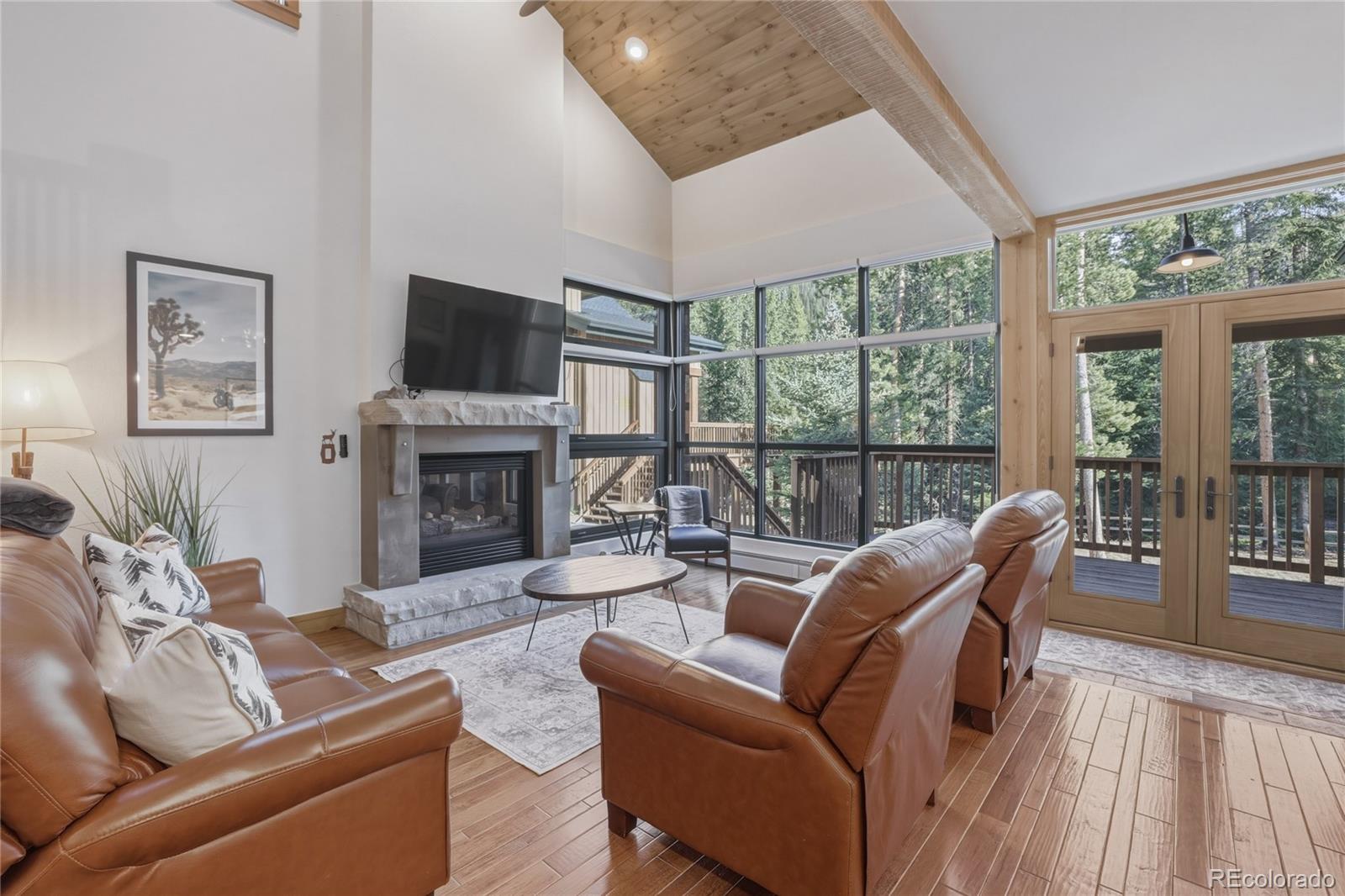 Dillon, Colorado, 80435, United States, 2 Bedrooms Bedrooms, ,3 BathroomsBathrooms,Residential,Active,2051972