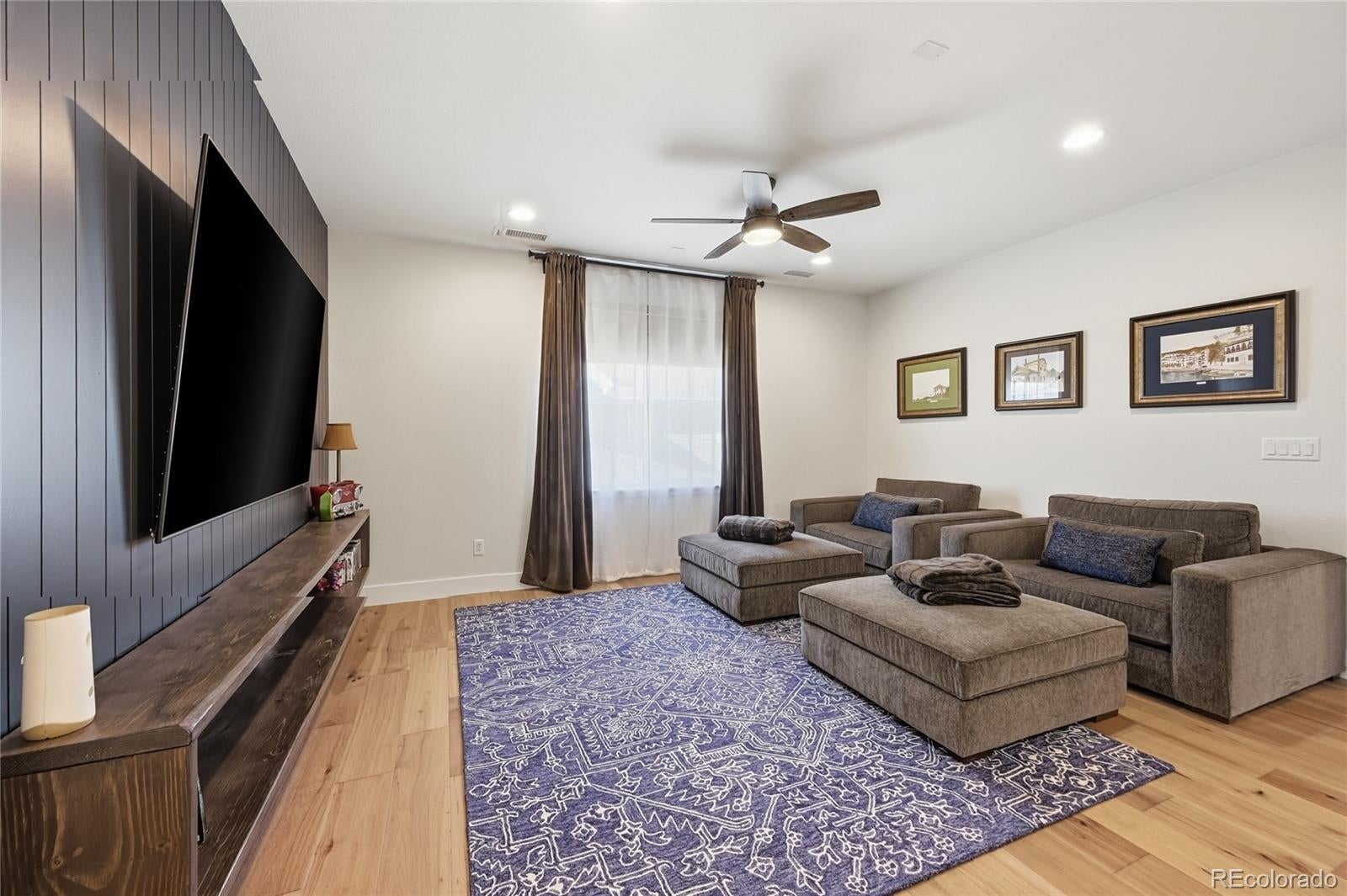 Littleton, Colorado, 80125, United States, 5 Bedrooms Bedrooms, ,7 BathroomsBathrooms,Residential,Active,2012467