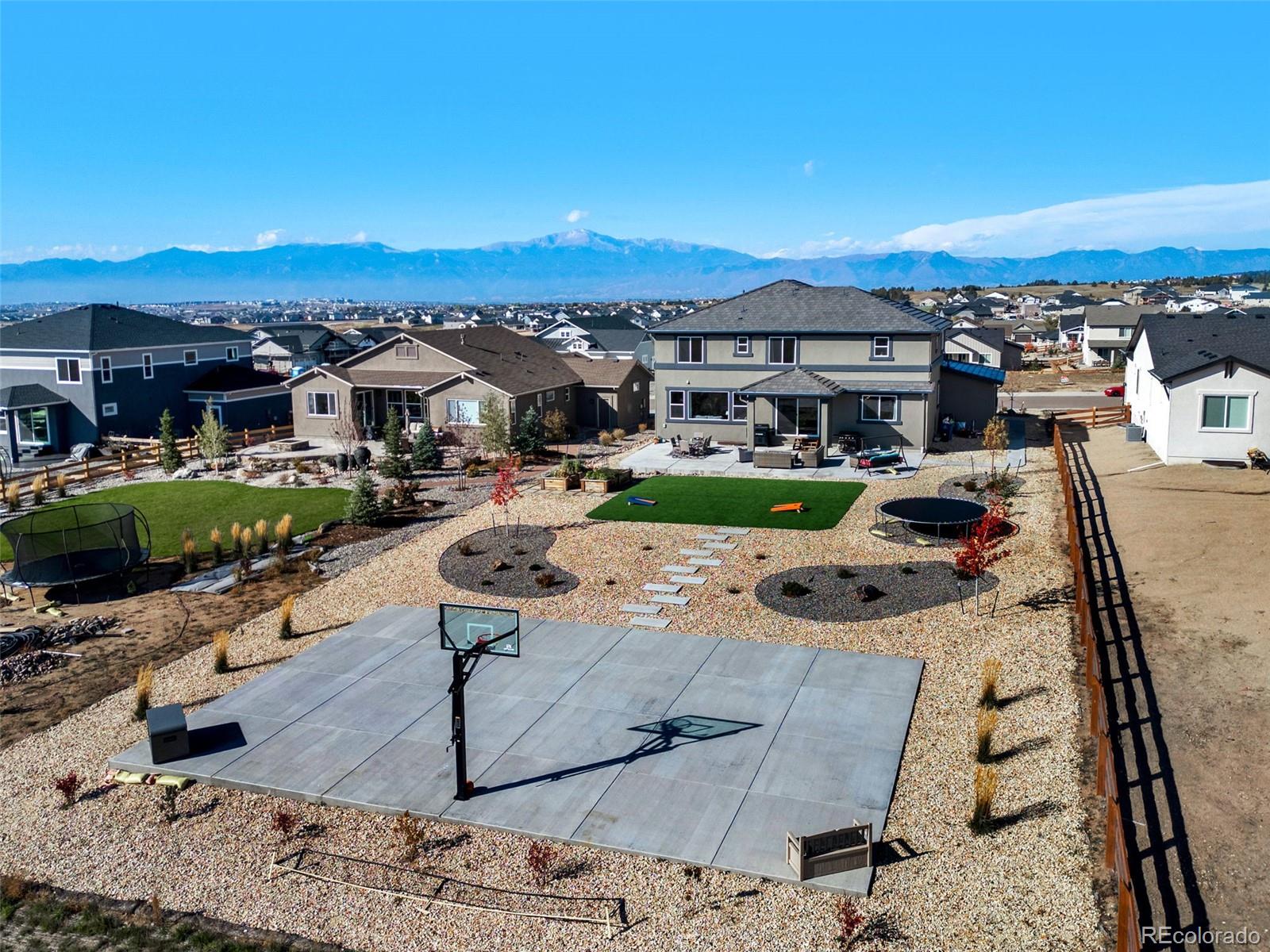 Colorado Springs, Colorado, 80908, United States, 7 Bedrooms Bedrooms, ,6 BathroomsBathrooms,Residential,Active,1969644