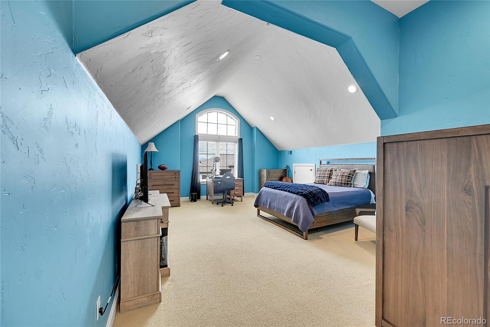 Erie, Colorado, 80516, United States, 6 Bedrooms Bedrooms, ,5 BathroomsBathrooms,Residential,Active,1953366