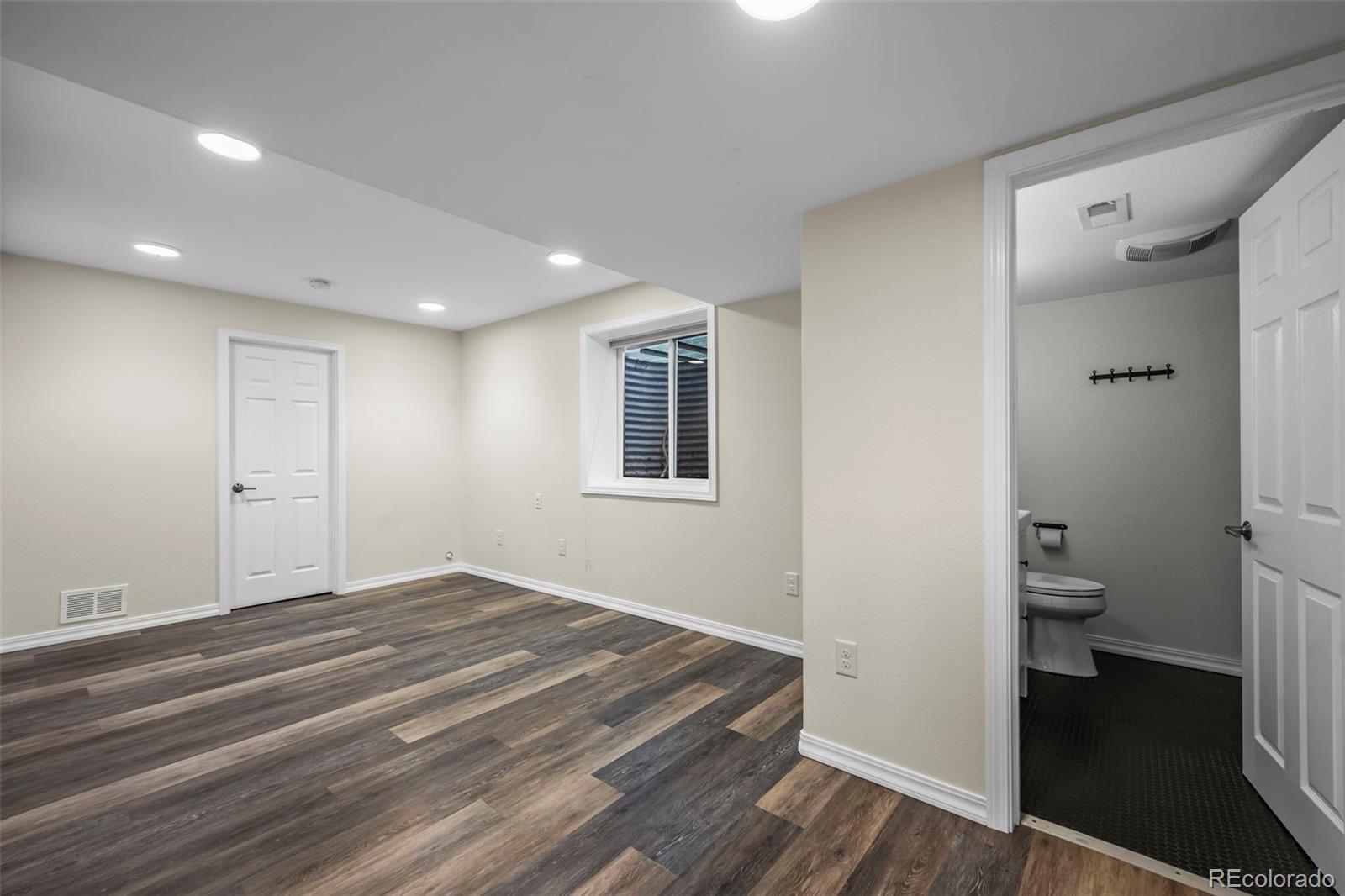 Boulder, Colorado, 80304, United States, 4 Bedrooms Bedrooms, ,4 BathroomsBathrooms,Residential,Active,1944088