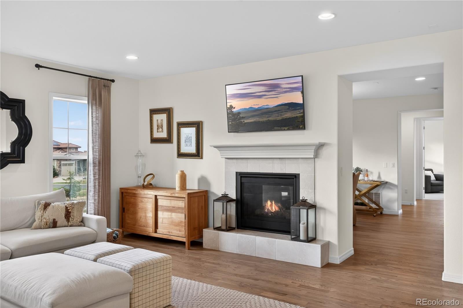 Highlands Ranch, Colorado, 80126, United States, 5 Bedrooms Bedrooms, ,5 BathroomsBathrooms,Residential,Active,2044598