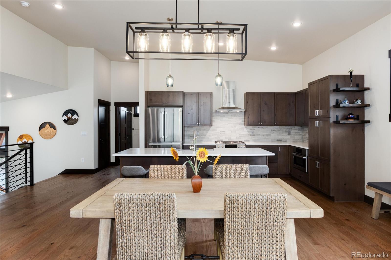 Silverthorne, Colorado, 80498, United States, 3 Bedrooms Bedrooms, ,3 BathroomsBathrooms,Residential,Active,1823934