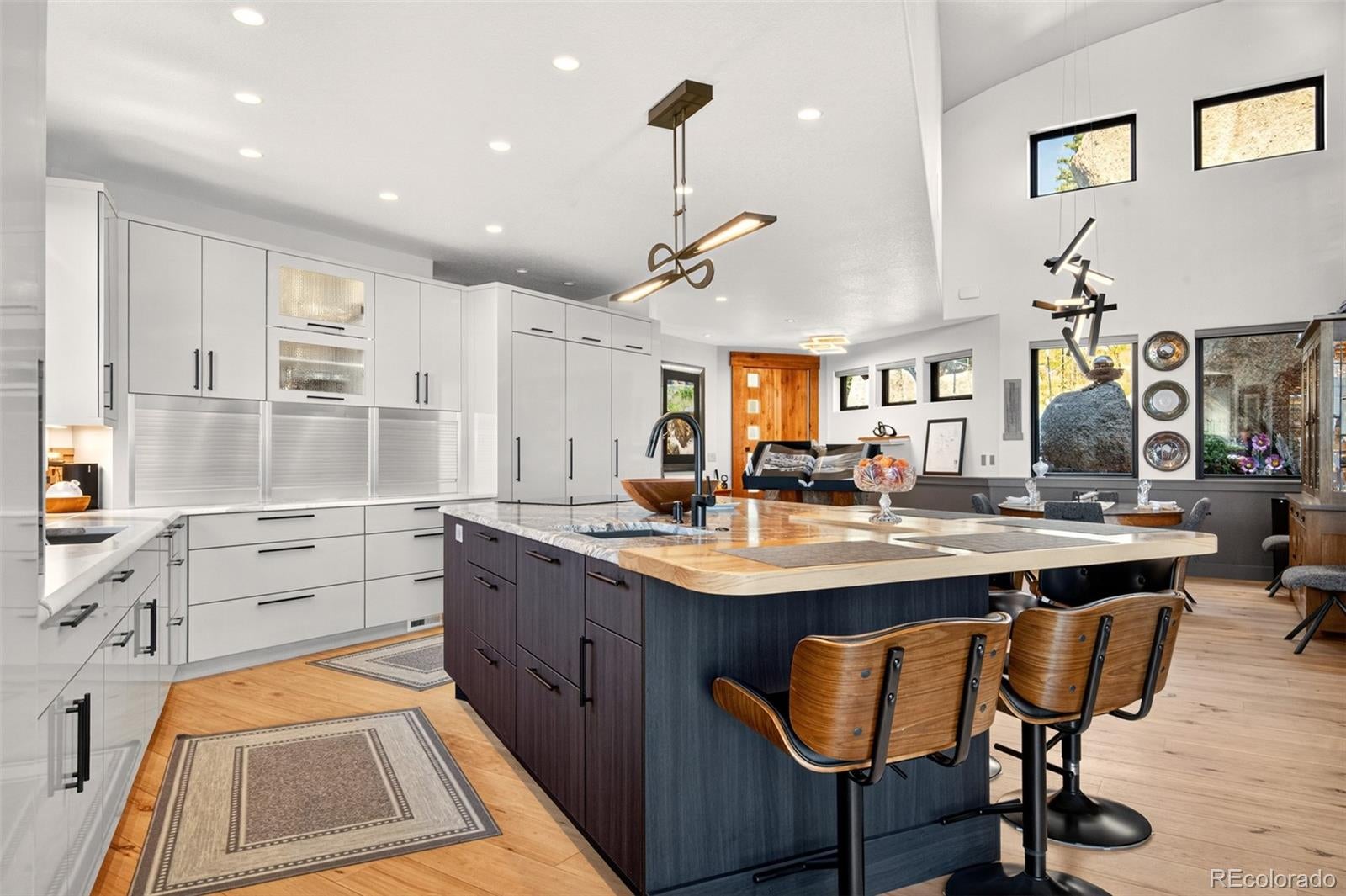 Manitou Springs, Colorado, 80829, United States, 4 Bedrooms Bedrooms, ,3 BathroomsBathrooms,Residential,Active,1933732