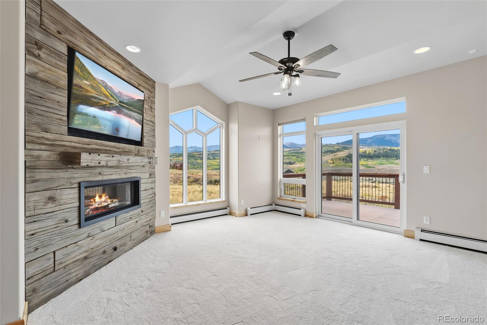 Silverthorne, Colorado, 80498, United States, 6 Bedrooms Bedrooms, ,4 BathroomsBathrooms,Residential,Active,1959532