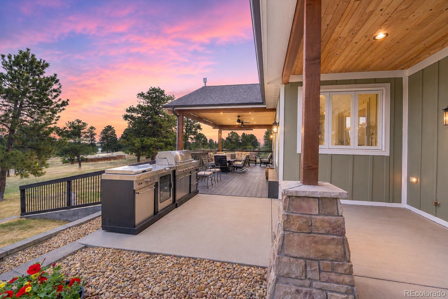 Parker, Colorado, 80138, United States, 4 Bedrooms Bedrooms, ,6 BathroomsBathrooms,Residential,Contingent,2052131