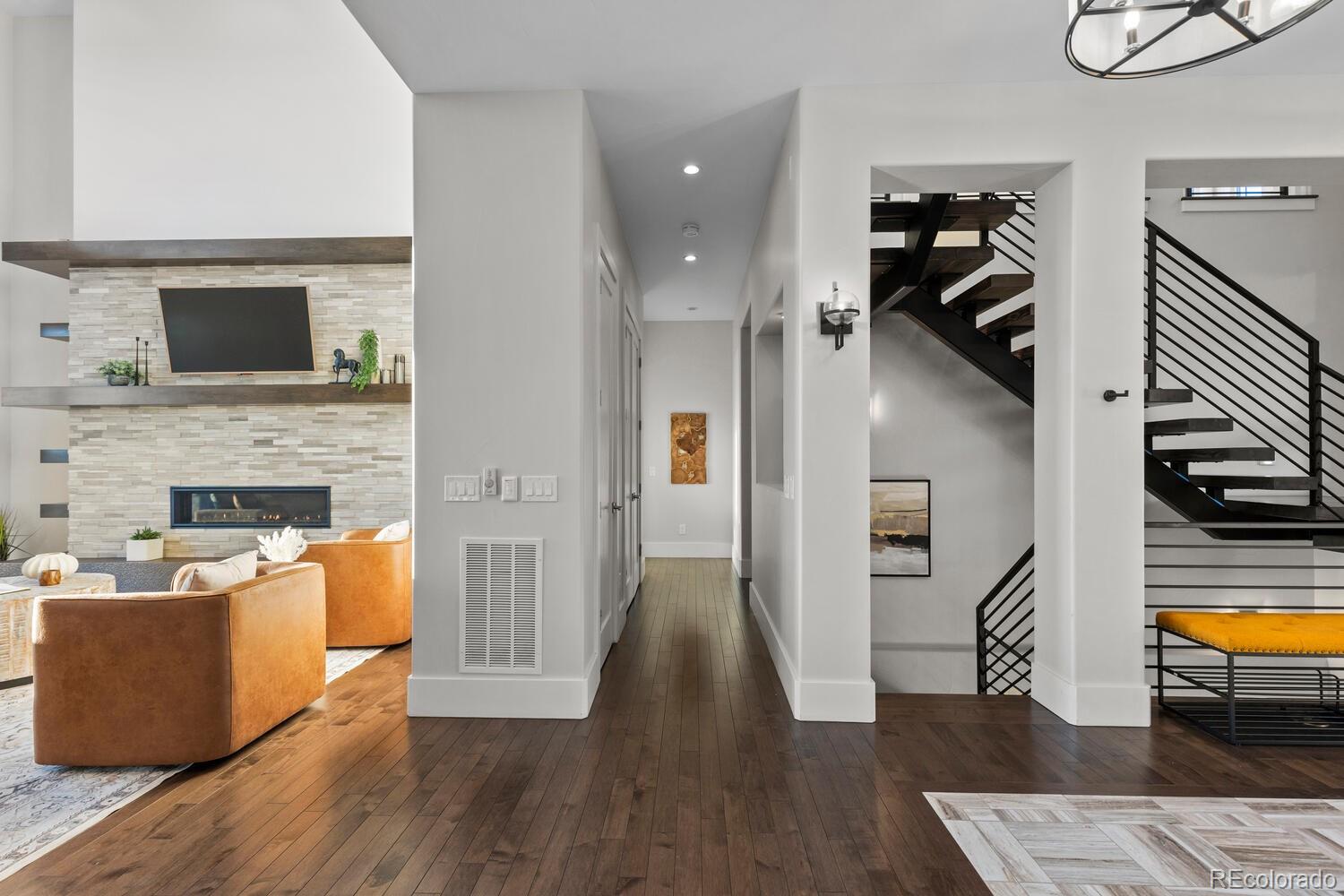Highlands Ranch, Colorado, 80126, United States, 6 Bedrooms Bedrooms, ,7 BathroomsBathrooms,Residential,Active,1953374