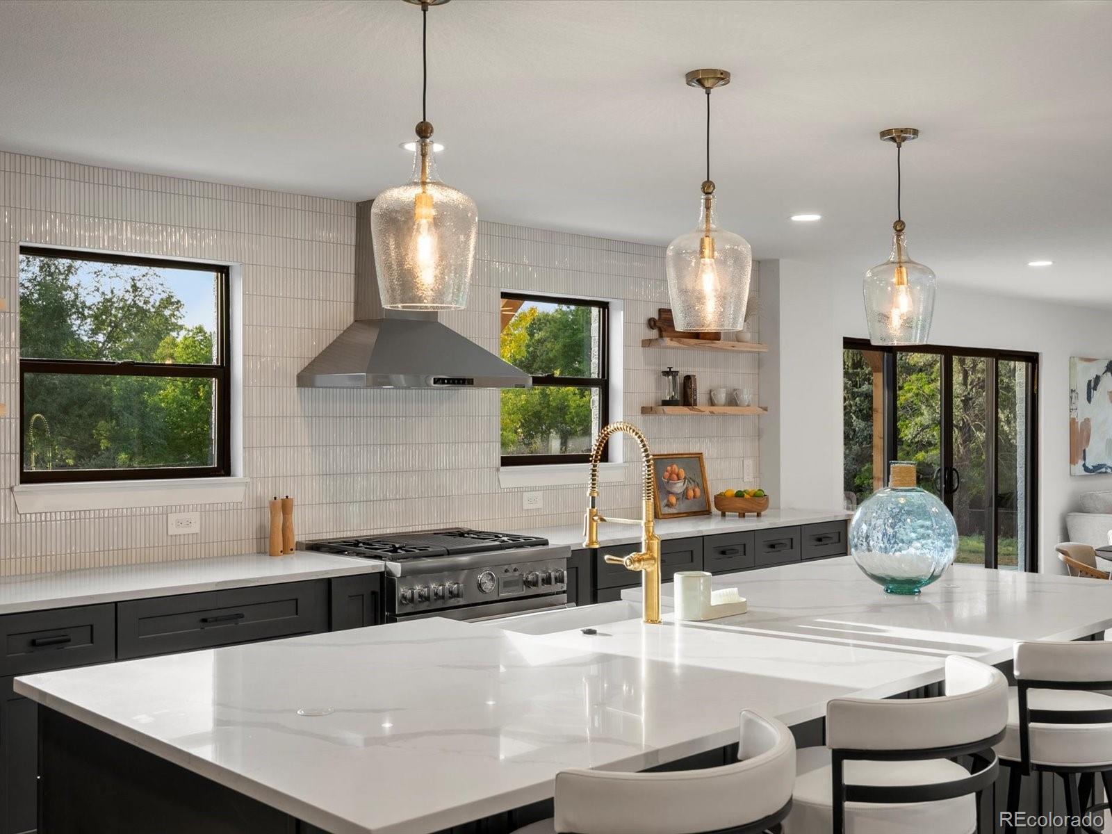 Greenwood Village, Colorado, 80111, United States, 5 Bedrooms Bedrooms, ,4 BathroomsBathrooms,Residential,Active,1952613