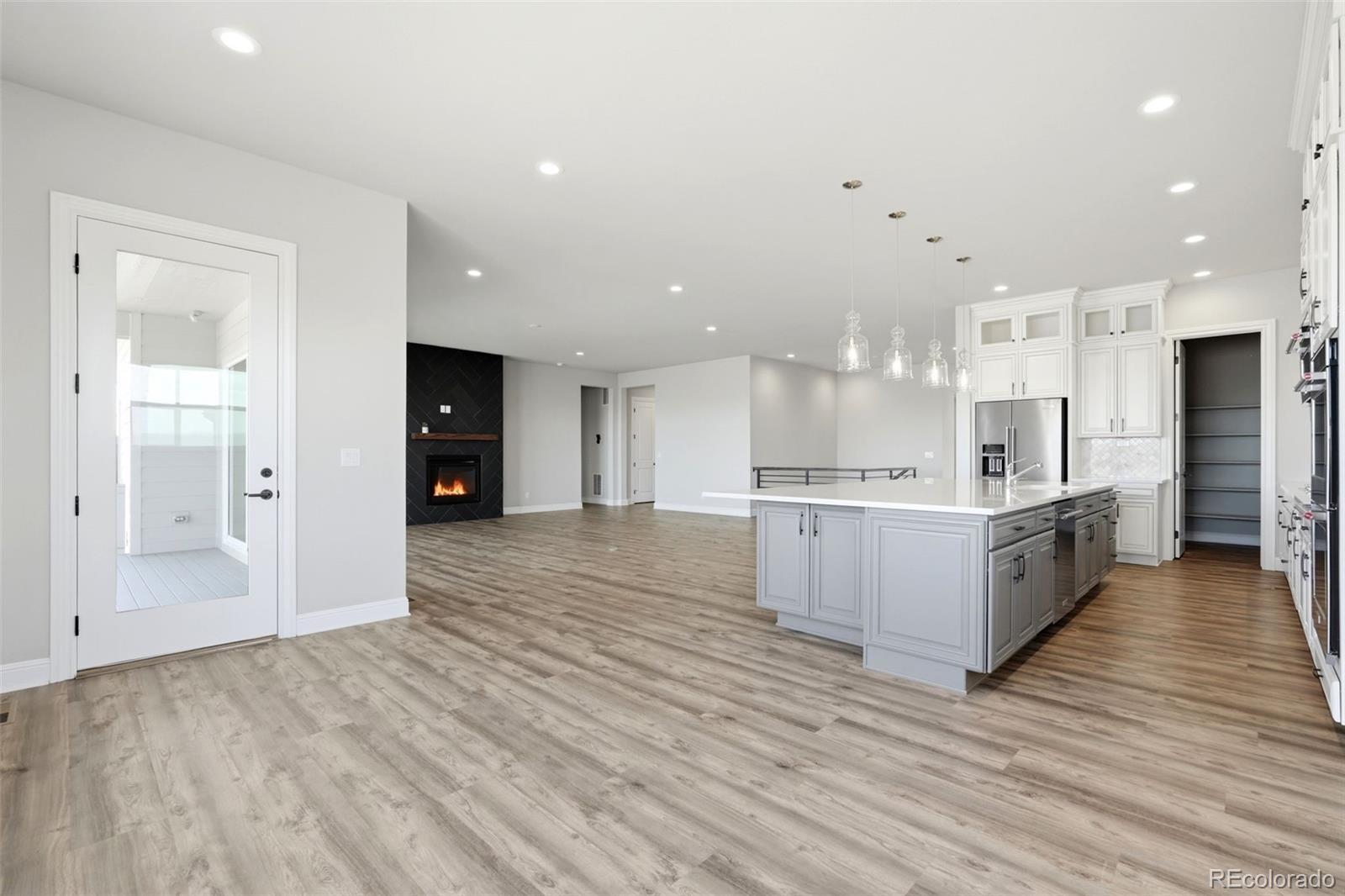 Castle Rock, Colorado, 80104, United States, 3 Bedrooms Bedrooms, ,3 BathroomsBathrooms,Residential,Active,2013637