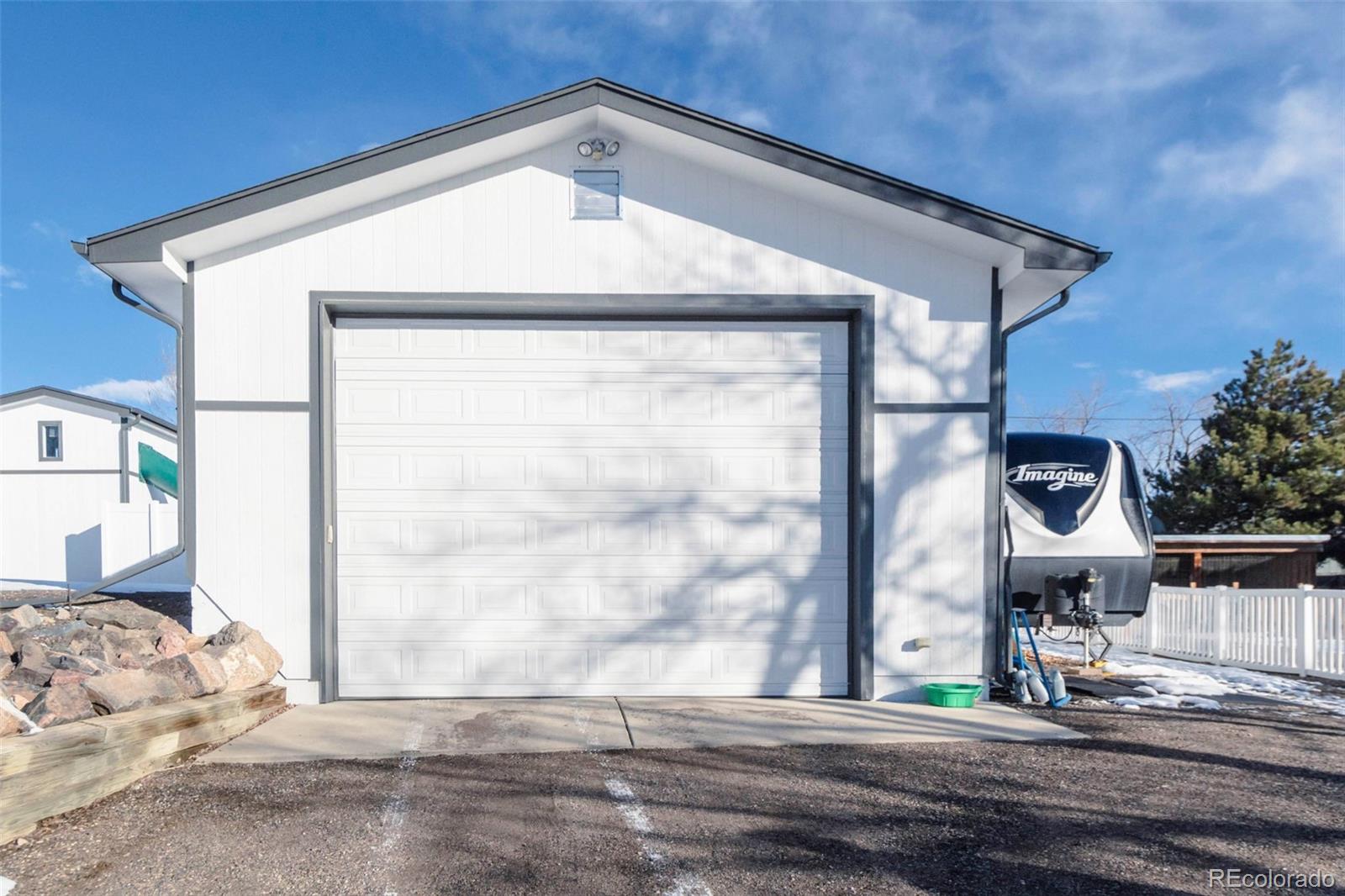 Westminster, Colorado, 80021, United States, 3 Bedrooms Bedrooms, ,4 BathroomsBathrooms,Residential,Contingent,1764464