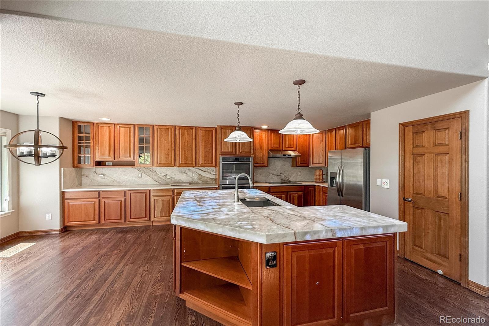 Longmont, Colorado, 80503, United States, 5 Bedrooms Bedrooms, ,5 BathroomsBathrooms,Residential,Active,2045763