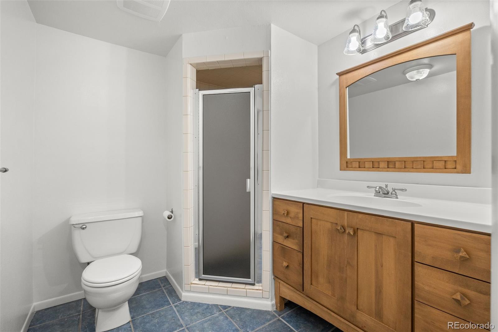 Englewood, Colorado, 80111, United States, 4 Bedrooms Bedrooms, ,3 BathroomsBathrooms,Residential,Active,1909660