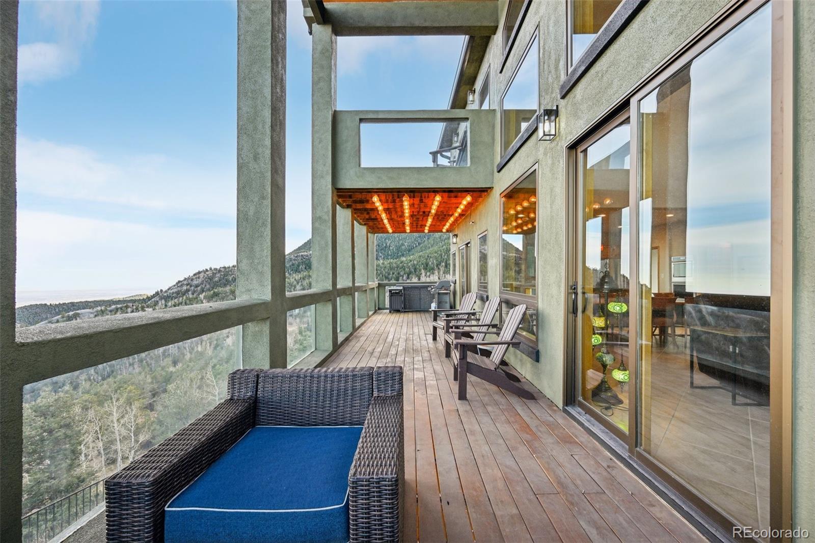 Manitou Springs, Colorado, 80829, United States, 6 Bedrooms Bedrooms, ,6 BathroomsBathrooms,Residential,Active,1997562