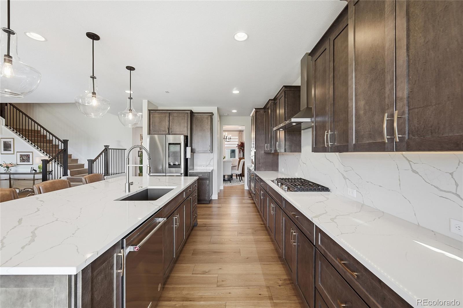 Littleton, Colorado, 80125, United States, 5 Bedrooms Bedrooms, ,7 BathroomsBathrooms,Residential,Active,2012467