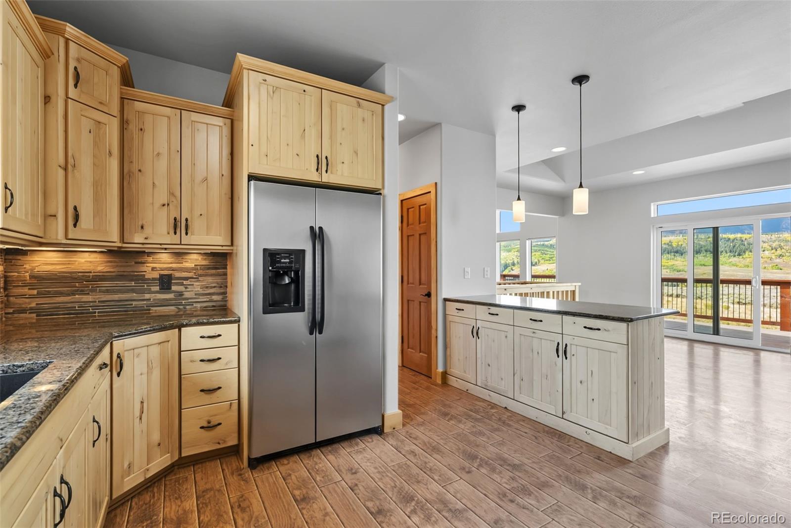 Silverthorne, Colorado, 80498, United States, 6 Bedrooms Bedrooms, ,4 BathroomsBathrooms,Residential,Active,1959532