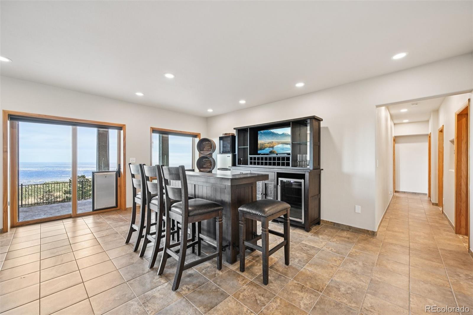 Manitou Springs, Colorado, 80829, United States, 6 Bedrooms Bedrooms, ,6 BathroomsBathrooms,Residential,Active,1997562