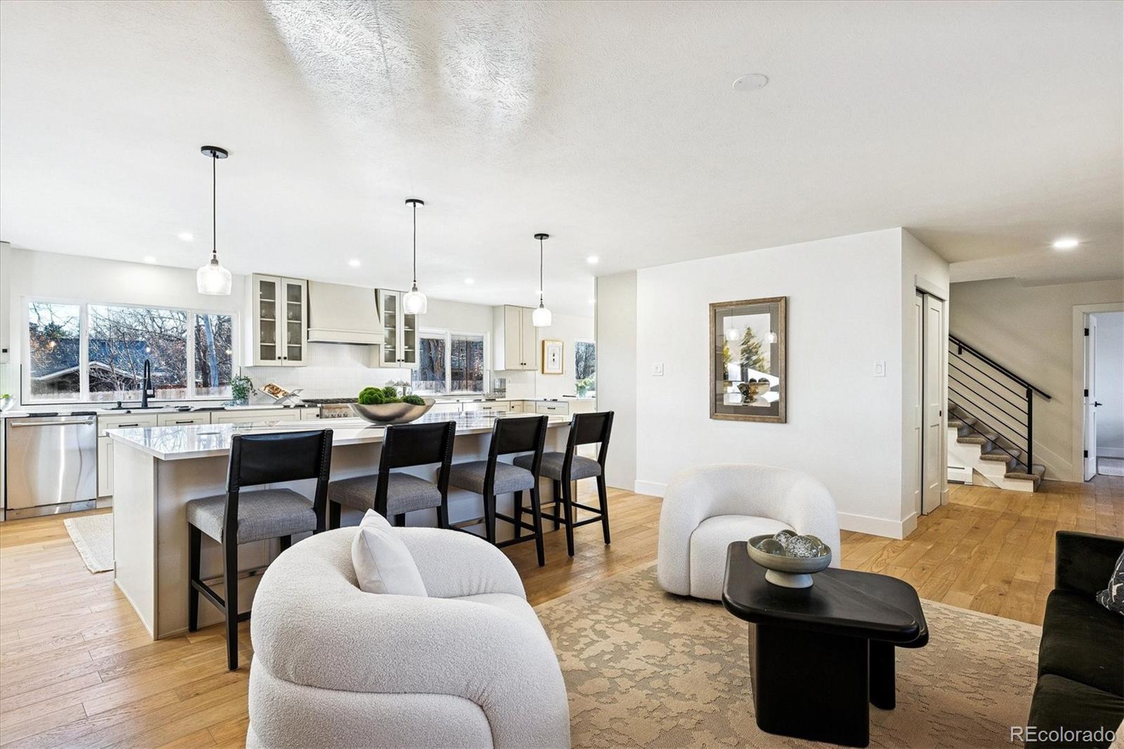 Denver, Colorado, 80237, United States, 5 Bedrooms Bedrooms, ,4 BathroomsBathrooms,Residential,Active,2008256