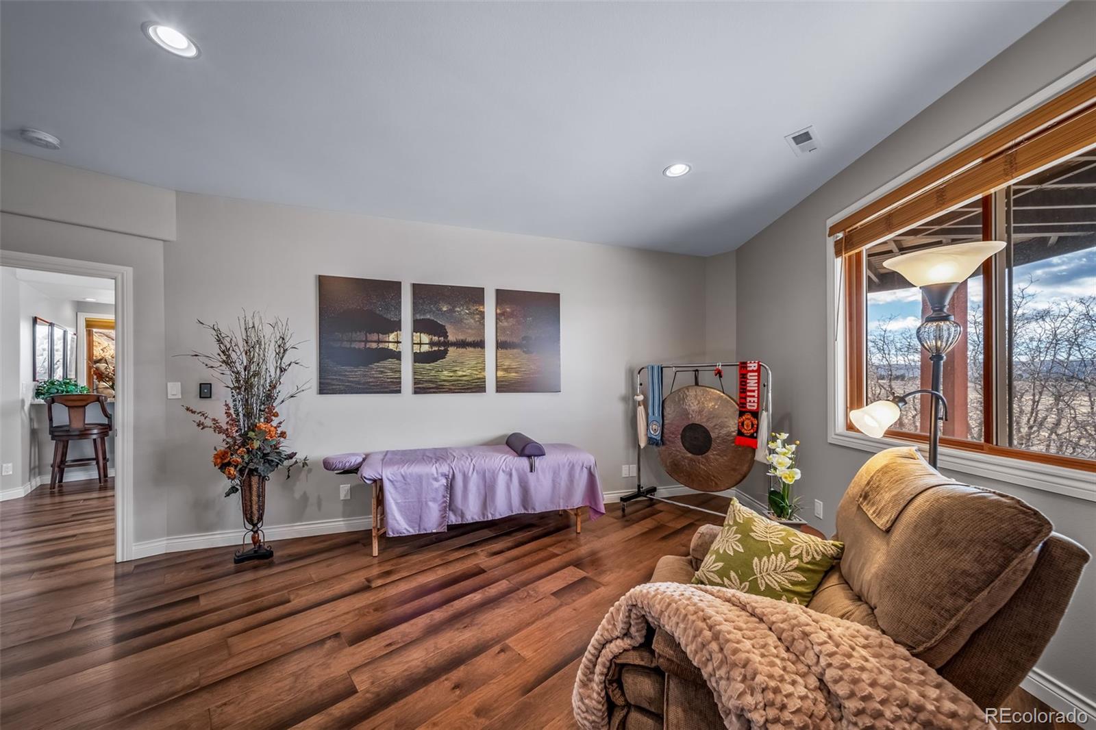 Larkspur, Colorado, 80118, United States, 4 Bedrooms Bedrooms, ,3 BathroomsBathrooms,Residential,Active,2007969