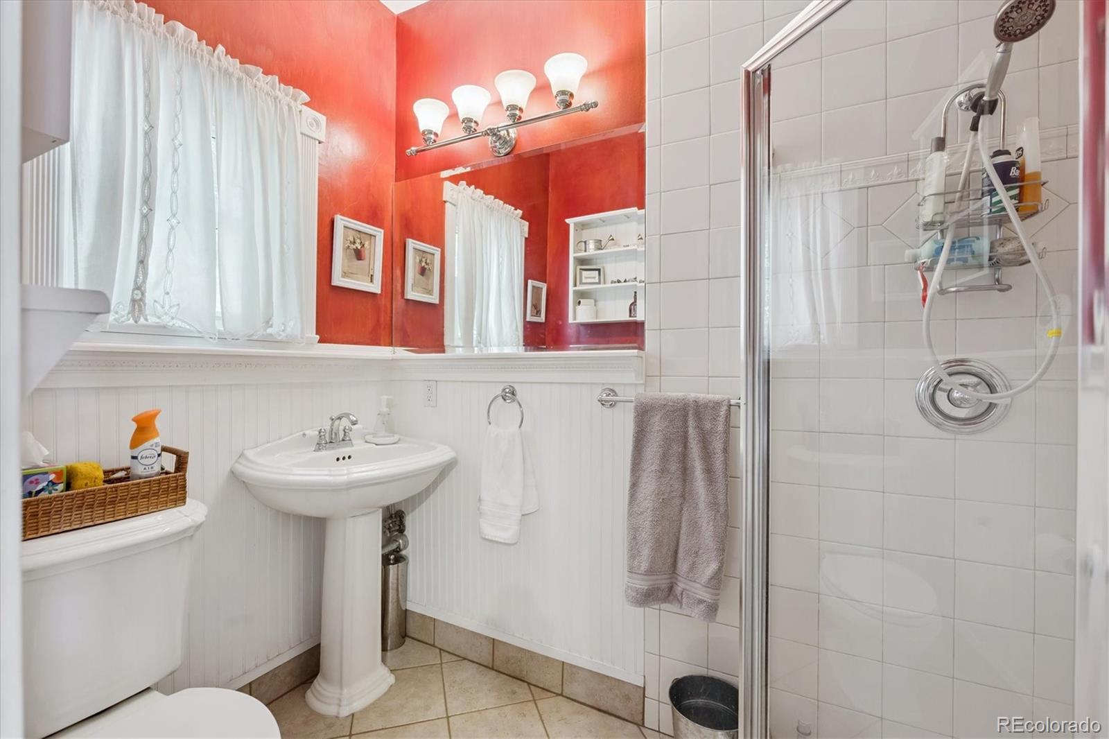 Lakewood, Colorado, 80232, United States, 4 Bedrooms Bedrooms, ,3 BathroomsBathrooms,Residential,Active,1929429