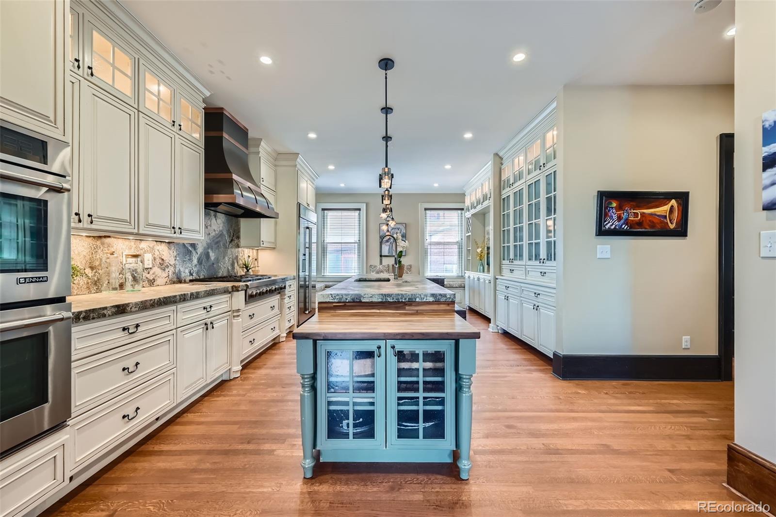 Denver, Colorado, 80218, United States, 7 Bedrooms Bedrooms, ,5 BathroomsBathrooms,Residential,Active,1790880