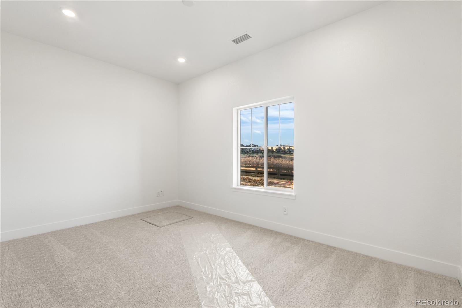 Castle Pines, Colorado, 80108, United States, 6 Bedrooms Bedrooms, ,6 BathroomsBathrooms,Residential,Active,1992297