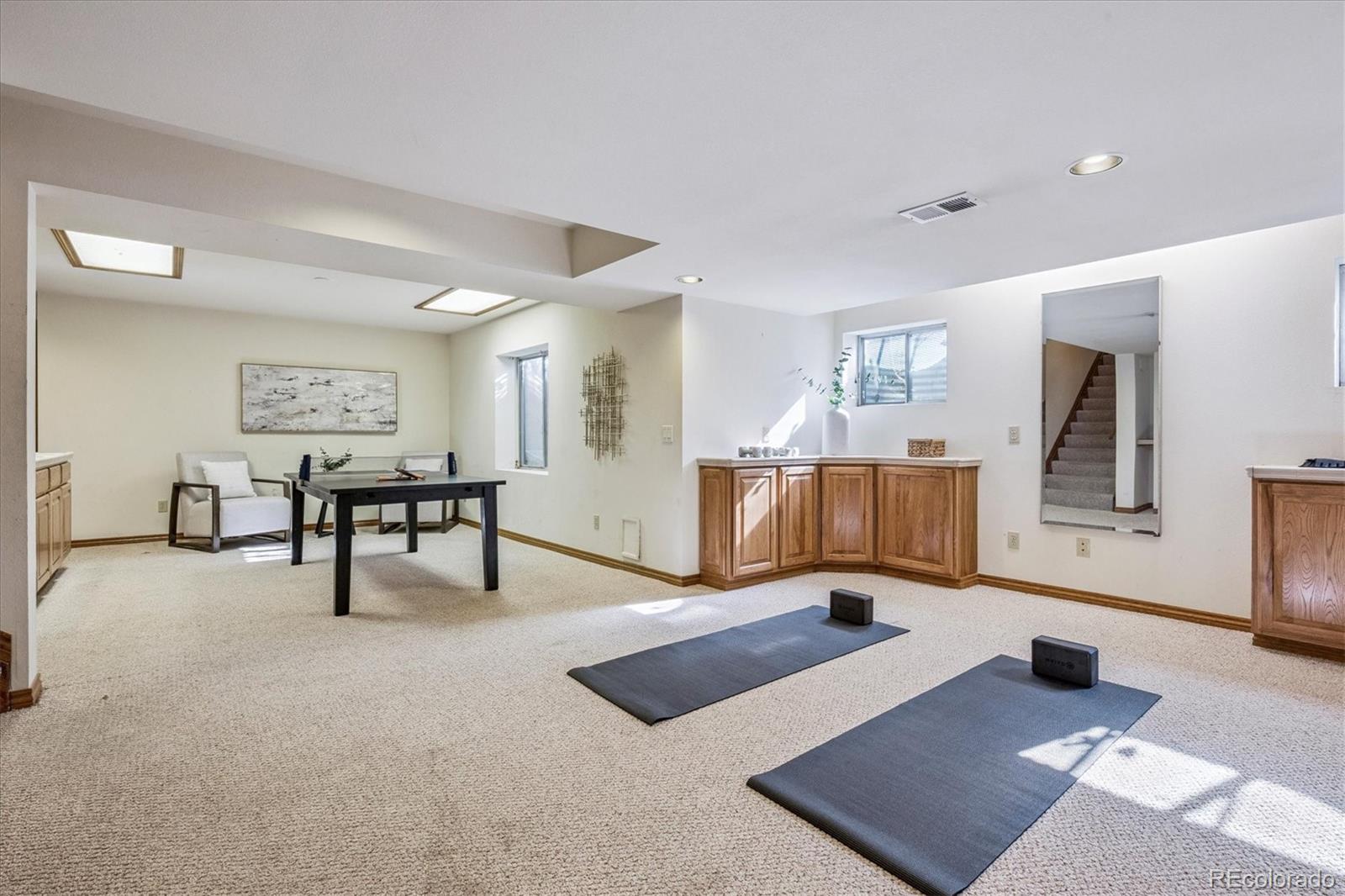 Highlands Ranch, Colorado, 80126, United States, 6 Bedrooms Bedrooms, ,5 BathroomsBathrooms,Residential,Active,1973294