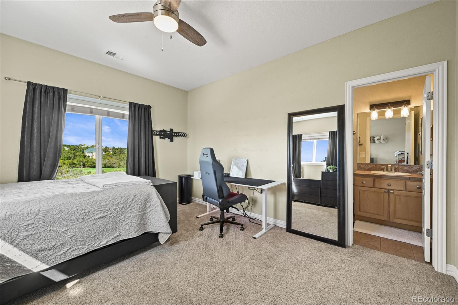 Castle Rock, Colorado, 80108, United States, 5 Bedrooms Bedrooms, ,5 BathroomsBathrooms,Residential,Active,1929658