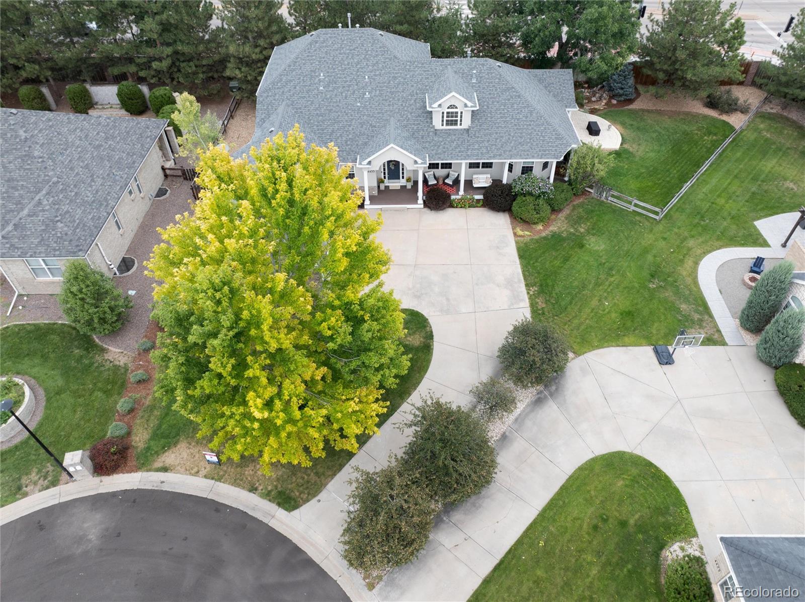 Littleton, Colorado, 80123, United States, 4 Bedrooms Bedrooms, ,4 BathroomsBathrooms,Residential,Active,1936610